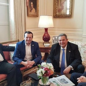 «Η οροφή για την αναβάθμιση των F-16 από τον προϋπολογισμό είναι 1,1δισ. € τα υπόλοιπα ποσά αφορούν προγράμματα βοήθειας και αντισταθμιστικά», ανέφερε σε ανάρτησή του ο κ.&nbsp;Καμμένος.