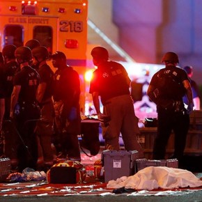 ΣΟΚΑΡΙΣΜΕΝΗ Η ΚΟΙΝΗ ΓΝΩΜΗ ΑΠΟ ΤΟ ΜΑΚΕΛΕΙΟ ΣΤΟ ΛΑΣ ΒΕΓΚΑΣ – 50 ΝΕΚΡΟΙ, 400 ΤΡΑΥΜΑΤΙΕΣ – ΑΥΤΟΚΤΟΝΗΣΕ Ο&nbsp;ΔΡΑΣΤΗΣ