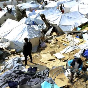 «Εκρηκτική» η κατάσταση στη Μόρια: Πάνω από 5.000 πρόσφυγες στο&nbsp;hotspot