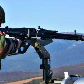 Τί συμβαίνει; – Δίνουν βαρύ οπλισμό στους Εθνοφύλακες των νησιών του&nbsp;Αιγαίου