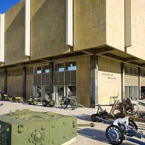 ΘΕΛΟΥΝ ΤΖΑΜΙ ΚΑΙ ΤΟ… ΠΟΛΕΜΙΚΟ ΜΟΥΣΕΙΟ ΤΗΣ&nbsp;ΑΘΗΝΑΣ!