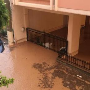 Πλημμύρες και εγκλωβισμένοι στη Νέα Πέραμο&nbsp;(video)