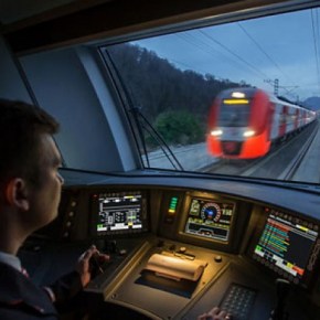 Το «Λευκό Βέλος» του ΟΣΕ που θα κάνει εφικτή τη διαδρομή Αθήνα–Θεσσαλονίκη σε 3,5&nbsp;ώρες