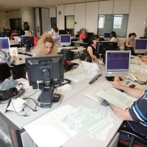 Φορολογική αστάθεια με 106&nbsp;νόμους