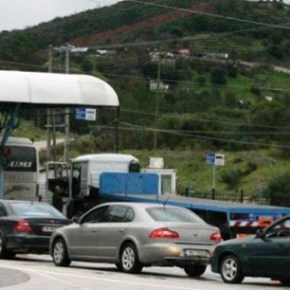 Κακαβιά: Οι ελληνικές αρχές επιστρέφουν Αλβανούς από τα&nbsp;σύνορα