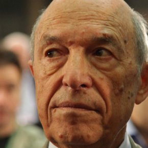 Ο Σπύρος Σημίτης αδερφός του πρώην πρωθυπουργού ήταν το «ταμείο» της κυβέρνησης το 1996-2004; (φωτό, βίντεο) 