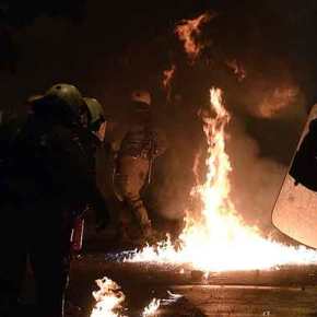 ΠΟΛΕΜΟΣ ΞΑΝΑ ΣΤΑ ΕΞΑΡΧΕΙΑ! ΦΛΕΓΕΤΑΙ Η&nbsp;ΑΘΗΝΑ!