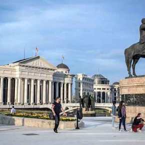 ΔΙΕΘΝΗSLIDER Θέλουν Λύση Αλλά Επιμένουν Στην «Μακεδονική»&nbsp;Ταυτότητα