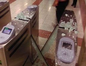 Κουκουλοφόροι διέλυσαν σταθμό του&nbsp;Μετρό