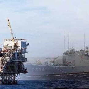 Σε κλοιό τουρκικών πολεμικών πλοίων η Κύπρος – Θα τολμήσει η Άγκυρα να παρενοχλήσει τη γεώτρηση στο οικόπεδο 6 ή θα γίνει… τροφή για τα&nbsp;ψάρια