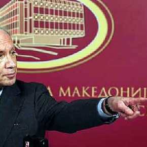 Ο ΥΠΑΛΛΗΛΟΣ ΤΟΥ ΣΟΡΟΣ ΘΑ ΜΑΣ… ΛΥΣΕΙ ΤΟ ΜΑΚΕΔΟΝΙΚΟ&nbsp;;;;