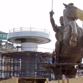 Επιτέλους το παραδέχονται οι Σκοπιανοί! Όχι μόνο δεν είμαστε οι «μοναδικοί» διάδοχοι , ούτε καν σχέση έχουμε με τον Μ.&nbsp;Αλέξανδρο