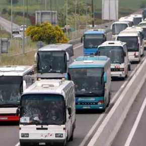 ΔΕΚΑΔΕΣ ΧΙΛΙΑΔΕΣ ΑΠΟ ΤΗΝ ΒΟΡΕΙΟ ΕΛΛΑΔΑ ΚΑΤΕΒΑΙΝΟΥΝ ΣΤΗΝ ΑΘΗΝΑ ΓΙΑ ΤΗΝ&nbsp;ΜΑΚΕΔΟΝΙΑ