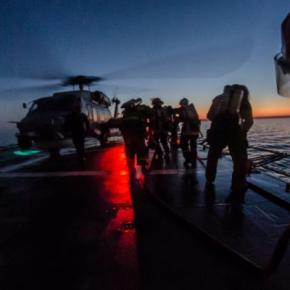 ΑΣΤΡΑΠΗ 01/18: Εντυπωσιακές εικόνες απο την επιχειρησιακή εκπαίδευση του Πολεμικού&nbsp;Ναυτικού