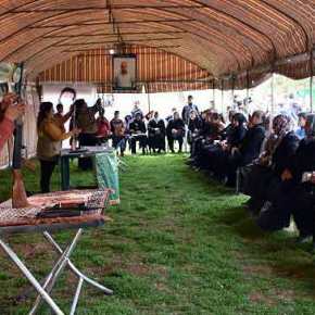 ΟΡΚΙΖΟΝΤΑΙ ΝΑ ΠΕΘΑΝΟΥΝ ΠΟΛΕΜΩΝΤΑΣ ΤΟΥΣ ΤΟΥΡΚΟΥΣ ΔΟΛΟΦΟΝΟΥΣ&nbsp;(βίντεο)