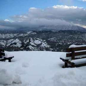 Επέλαση του χιονιά στα ορεινά – Προβλήματα και κλειστά σχολεία σε πολλές περιοχές της&nbsp;χώρας