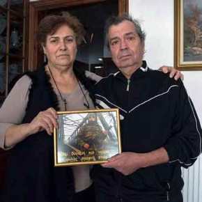 Γονείς Δημήτρη Κούκλατζη στο Spiegel: «Ελπίζουμε σε ένα&nbsp;θαύμα»