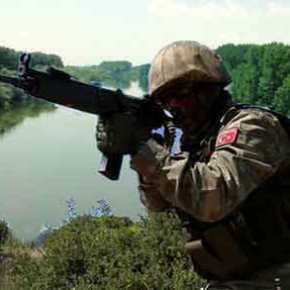 ΕΚΤΑΚΤΗ ΕΙΔΗΣΗ: Τούρκος εισαγγελέας για τους δύο Έλληνες στρατιώτες: «Βάλτε τους μέσα για απόπειρα στρατιωτικής&nbsp;κατασκοπείας…»