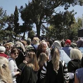 ΚΑΙ ΦΕΤΟΣ ΧΙΛΙΑΔΕΣ ΤΟΥΡΚΟΙ ΠΡΟΣΚΥΝΗΣΑΝ ΤΟΝ… ΑΗ&nbsp;ΓΙΩΡΓΗ!!!