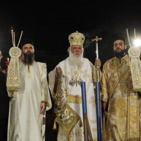 Ρίγη συγκίνησης! Ο Ιερώνυμος σταμάτησε το «Χριστός Ανέστη» και έψαλε τον Εθνικό Ύμνο&nbsp;[vid]