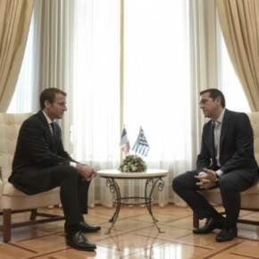 Οικονομία-Ενέργεια και Άμυνα στην επικοινωνία&nbsp;Τσίπρα-Μακρόν