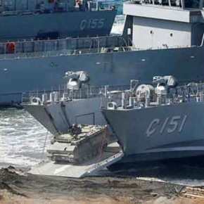 Η Τουρκία κάνει πρόβα απόβασης σε ελληνικό νησί: Πρωτοφανής κινητικότητα απέναντι από τη&nbsp;Χίο