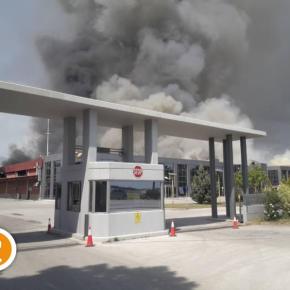 Υπό έλεγχο η μεγάλη φωτιά στο εργοστάσιο της Ξάνθης [pics,&nbsp;vids]