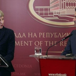 Τ. Μέι: Η επίλυση του ζητήματος του ονόματος θα αποφέρει καθαρά οφέλη και στις δύο&nbsp;χώρες