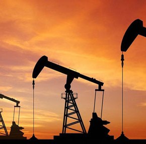 Εκτοξεύθηκαν οι τιμές του πετρελαίου – Κοντά σε υψηλό 3,5 ετών – «Φωτιά» στις τιμές των καυσίμων στην&nbsp;Ελλάδα