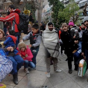 Επεκτείνεται και στις χερσαίες περιοχές ο «πόλεμος» των ροών : Διπλασιάστηκαν και στη Θεσσαλονίκη οι πρόσφυγες τον&nbsp;Απρίλιο