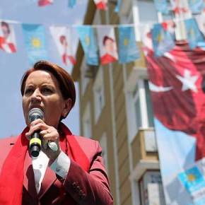 Προκαλεί η “λυκαινα” Ακσενέρ: “Θα επισκεφθώ νησί του Αιγαίου που είναι υπό ελληνική&nbsp;κατοχή”