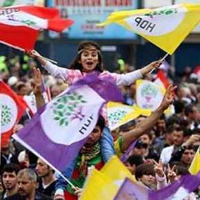 ΟΙ ΚΟΥΡΔΟΙ ΓΚΡΕΜΙΖΟΥΝ ΤΗΝ ΑΥΤΟΔΥΝΑΜΙΑ ΤΟΥ ΕΡΝΤΟΓΑΝ&nbsp;(βίντεο)