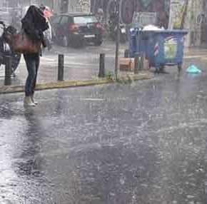 Τι καλοκαίρι είναι αυτό; – Βροχές, καταιγίδες και πτώση της θερμοκρασίας – Θα χαθεί όπως το&nbsp;1816;