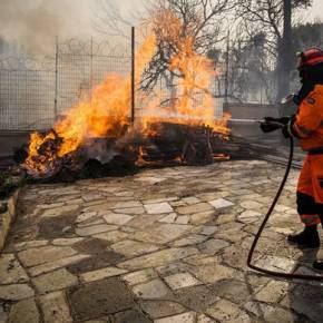 Φωτιά ΤΩΡΑ – Δήμαρχος Ραφήνας: «Υπάρχουν νεκροί από την&nbsp;πυρκαγιά»