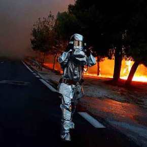 Δήμαρχος Ραφήνας: Τουλάχιστον 60 οι νεκροί – Αναζωπύρωση της πυρκαγιάς στην Κινέτα&nbsp;(Live)