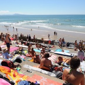 Handelsblatt: Οι φονικές πυρκαγιές δεν επηρεάζουν τον ελληνικό&nbsp;τουρισμό