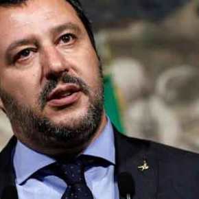 Ο Ματέο Σαλβίνι επαναφέρει τον Σταυρό στα δημόσια&nbsp;κτίρια