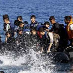 Βίντεο ντοκουμέντο: Τούρκος διακινητής ανενόχλητος αποβιβάζει λαθραίους μετανάστες στη&nbsp;Σάμο