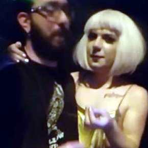 Όταν ο ληστής του κοσμηματοπωλείου συμμετείχε σε παράσταση που έλεγε ότι «Η Μακεδονία ανήκει στα αρχ… μας»&nbsp;(βίντεο)