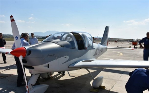 neo-ekpaideutiko-aeroskafos-p-2002Jf (1)