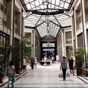 «Αγορές τροφίμων» στην Στοά του Βιβλίου και στην Στοά&nbsp;Ορφέως