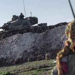 Η Άγκυρα επιτέθηκε κατά των Κούρδων στην ελεγχόμενη από τις ΗΠΑ Tal Al-Abyad και οι Αμερικανοί απλά…&nbsp;κοιτούσαν