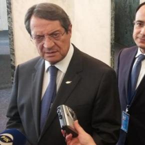 Κύπρος: Ο Αναστασιάδης δηλώνει άγνοια για όσα είπε ο Τσαβούσογλου στον Κυπριανού περί&nbsp;εγγυήσεων