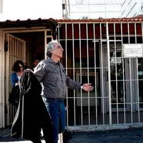 Πώς ήταν η Ελλάδα και ο κόσμος την τελευταία φορά που ο Κουφοντίνας άλλαξε τον χρόνο σπίτι του&nbsp;[βίντεο]