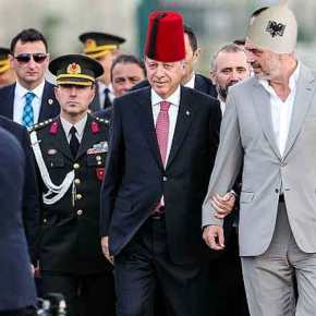 Άξονας Ερντογάν-Ράμα πίσω από τη Χειμάρρα: Τίρανα-Σκόπια-Άγκυρα επιτίθενται στην&nbsp;Ελλάδα