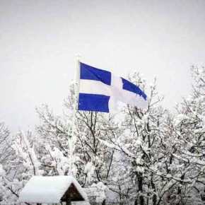 Καιρός: Η ελληνική σημαία δίνει χρώμα στο λευκό σκηνικό – Οι εικόνες της ημέρας στα χιόνια [pics,&nbsp;video]