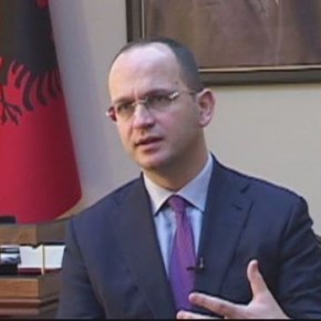 Συγχαρητήρια ΥΠΕΞ Αλβανίας σε Σκόπια για την ψήφιση της Συμφωνίας&nbsp;Πρεσπών