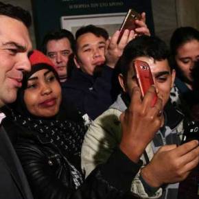 Τους βαφτίζει όλους «Έλληνες» ο ΣΥΡΙΖΑ! Στοιχεία-ντοκουμέντο για αθρόες&nbsp;ελληνοποιήσεις