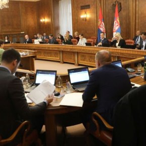 Η κυβέρνηση της Σερβίας υιοθέτησε το νέο όνομα των&nbsp;Σκοπίων