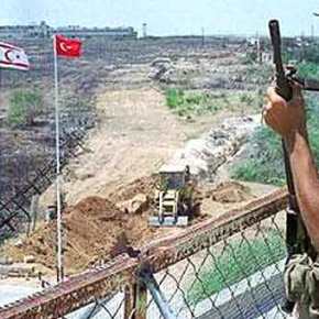 Πώς μια σέλφι στα Κατεχόμενα εξέθεσε τις θέσεις του στρατού&nbsp;εκεί